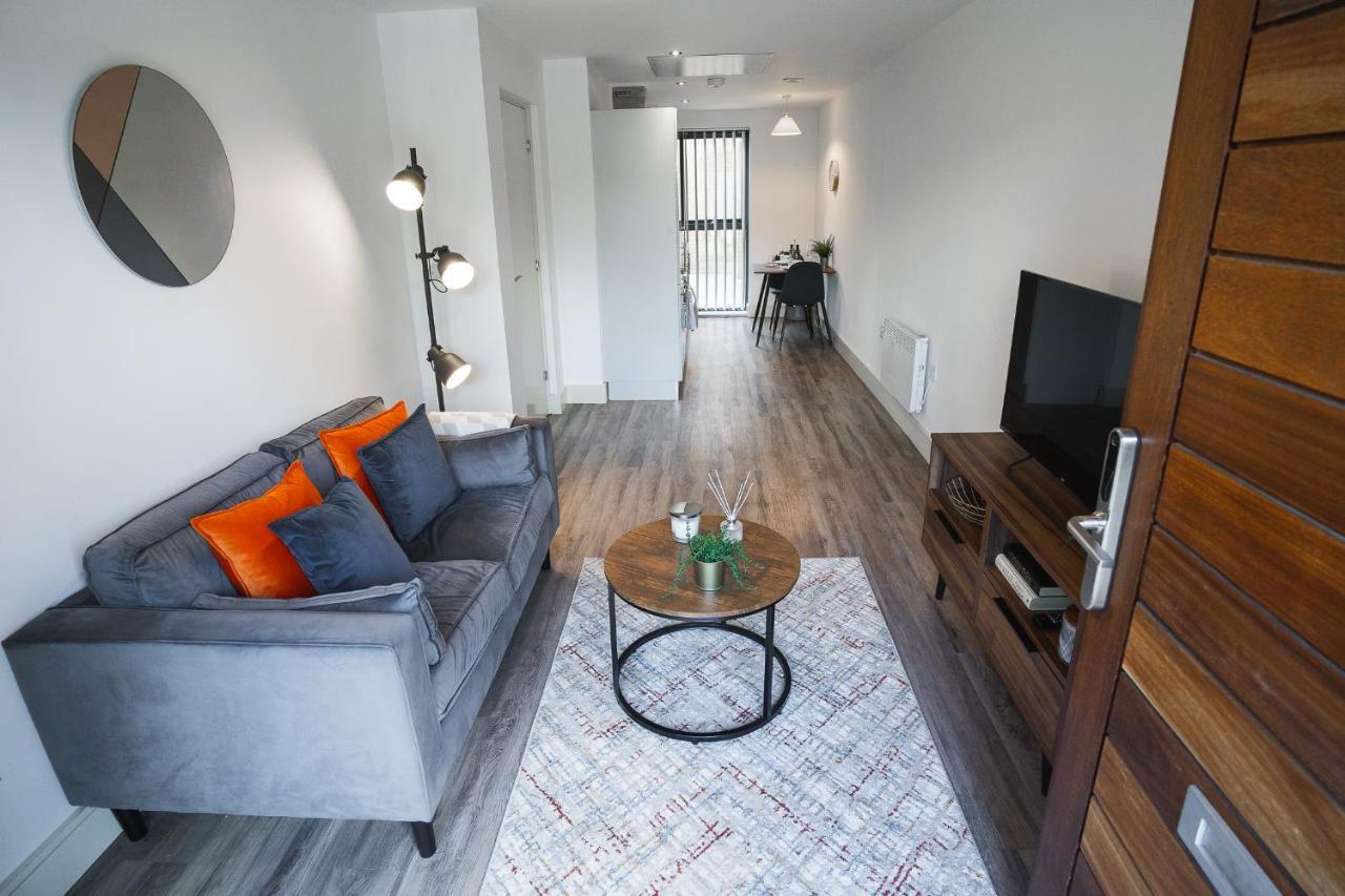 Modern 1-Bed Apartment - City Centre - Free Wi-Fi - New - Манчестър Екстериор снимка