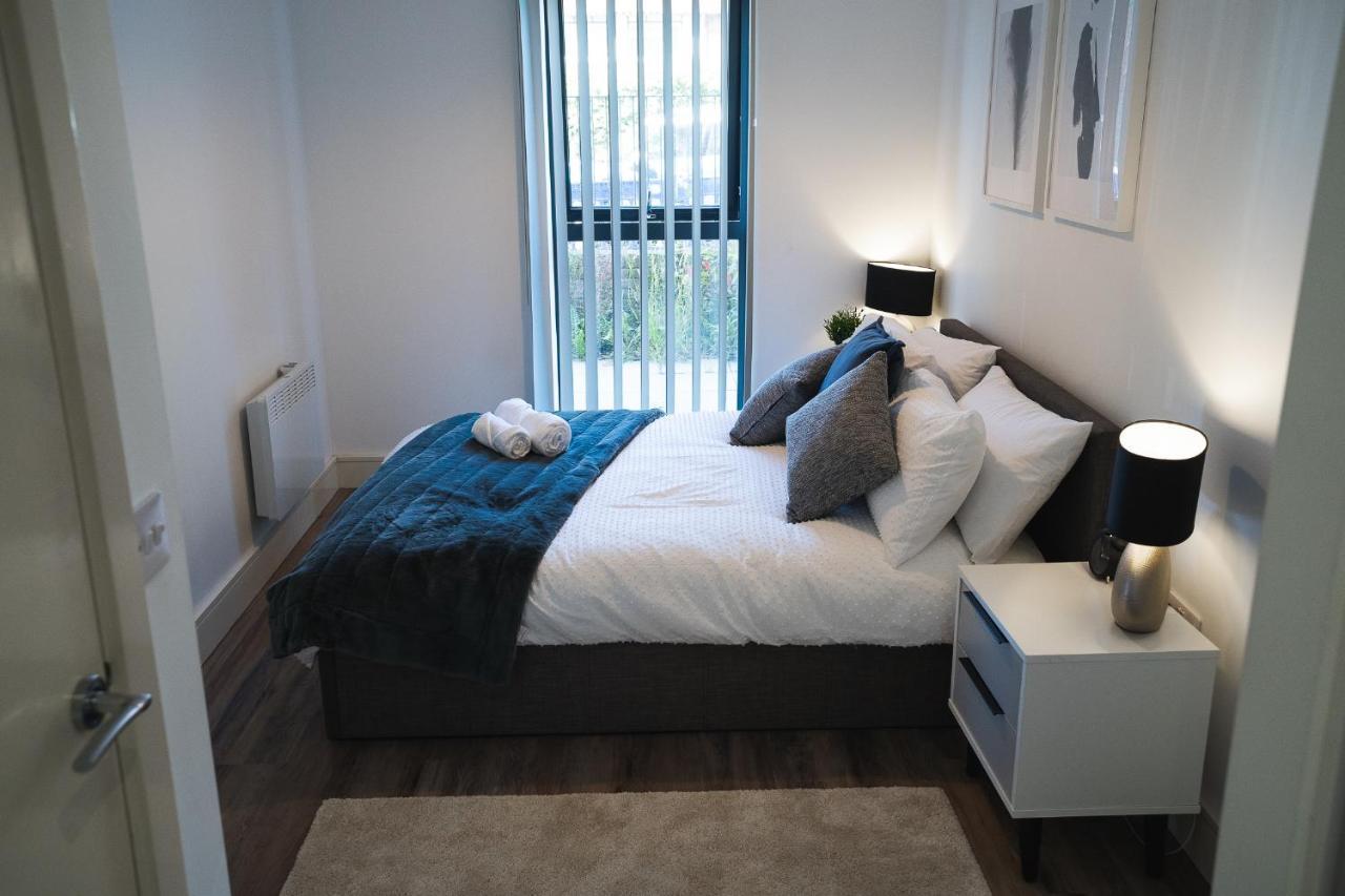 Modern 1-Bed Apartment - City Centre - Free Wi-Fi - New - Манчестър Екстериор снимка